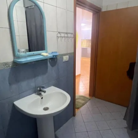 Golem Beach Apartament *